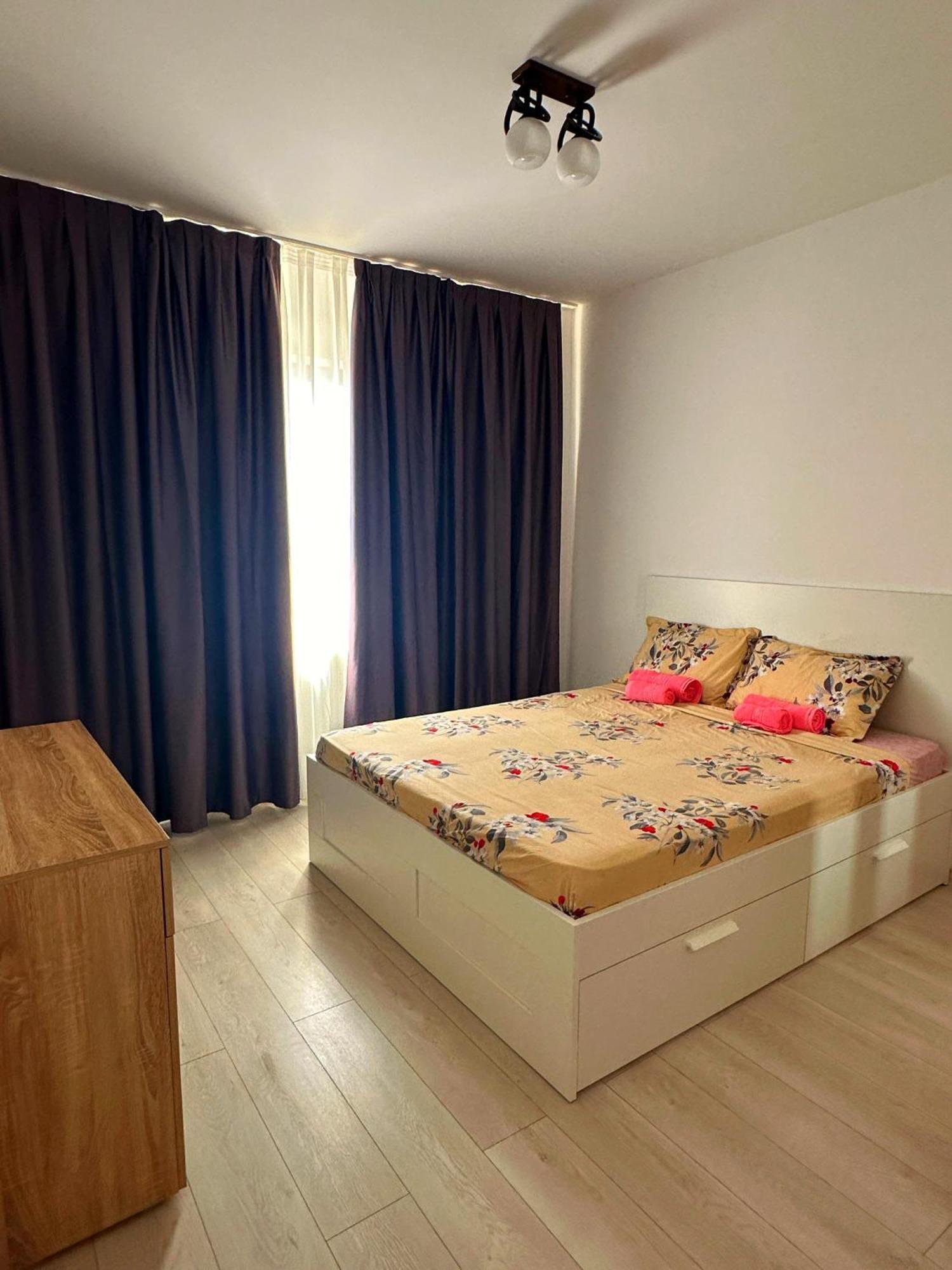In Apart Hotel Букурещ Екстериор снимка